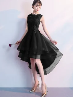 Robe de cocktaile robe de bal asymétrique col rond sans manche