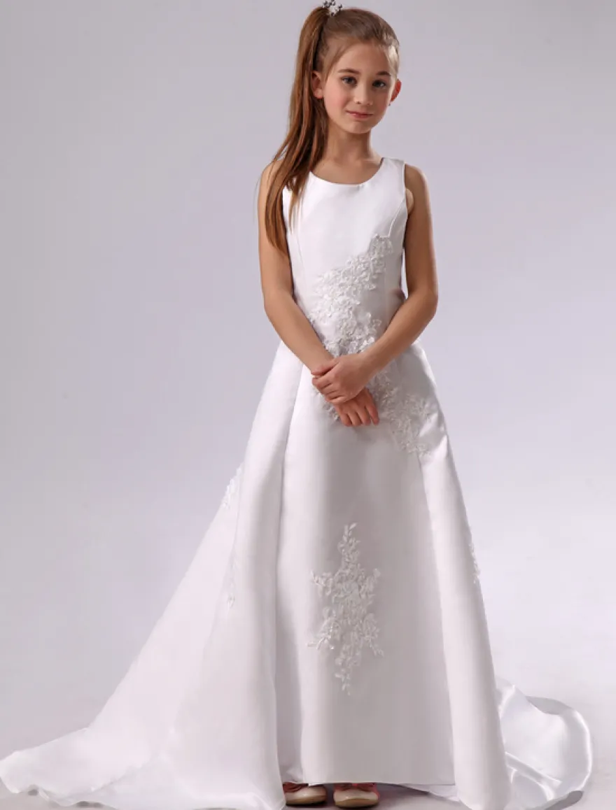 Robe de cortège enfant blanc en satin col rond avec applique