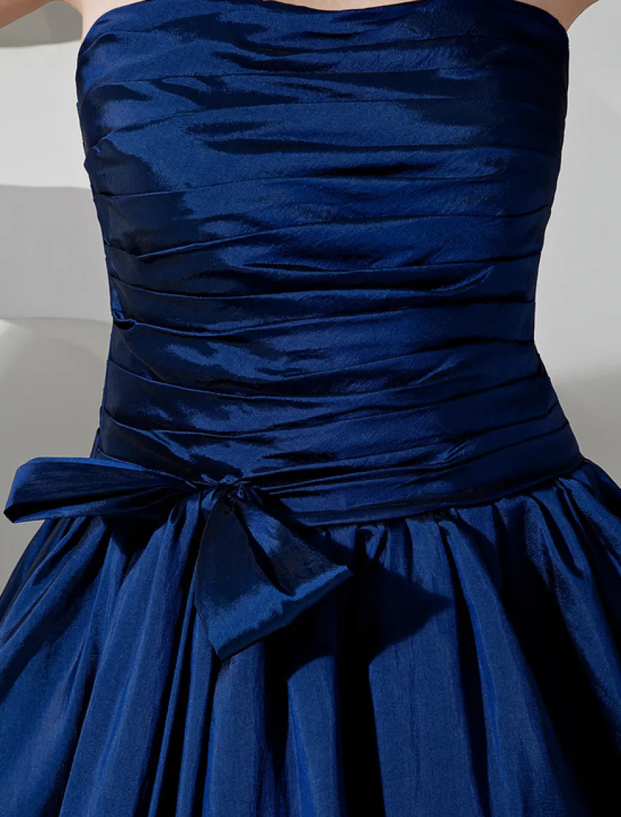 Robe de demoiselle d'honneur bustier avec noeud au sol