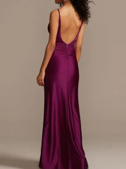 Robe de demoiselle d'honneur bordeaux en satin de soie stretch col V à bretelle au sol robe de soirée de mariage