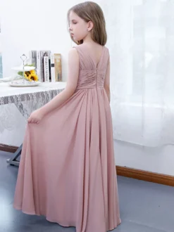 Robe de demoiselle d'honneur en mousseline de soie plissée col en V sans manches rose lotus