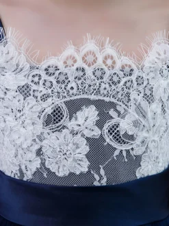 Robe de demoiselle d'honneur fille en mousseline de soie dentelle col carré sans manches bleu marine foncé
