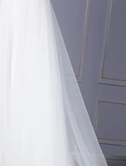 Robe de mariéé boho col rond manche courte top en dentelle jupe fendue en chiffon