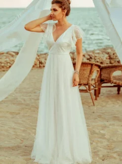 Robe de mariée blanche en dentelle col V manche courte zip sur dos longueur au sol robe de mariage