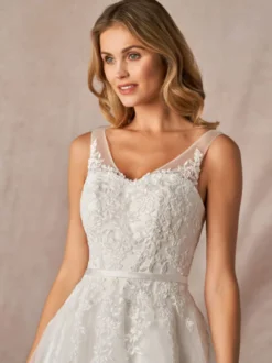 Robe de mariée blanche simple une ligne col en V sans manches dos nu robes de mariée en dentelle