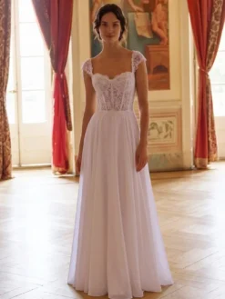 Robe de mariée civile trapèze décolleté cœur sans manches en dentelle style bohème