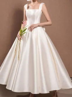 Robe de mariée courte blanche col carré sans manches ligne a longueur thé personnalisation gratuite