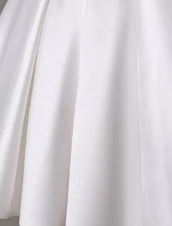 Robe de mariée courte blanche en satin col V avec noeud boutonnée sur dos au genou Robe de mariage vintage