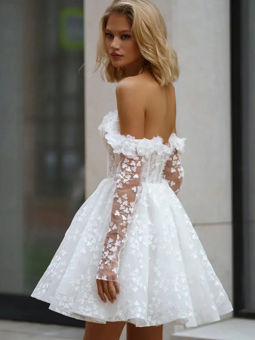 Robe de mariée courte col bateau manches 3/4 coupe trapèze