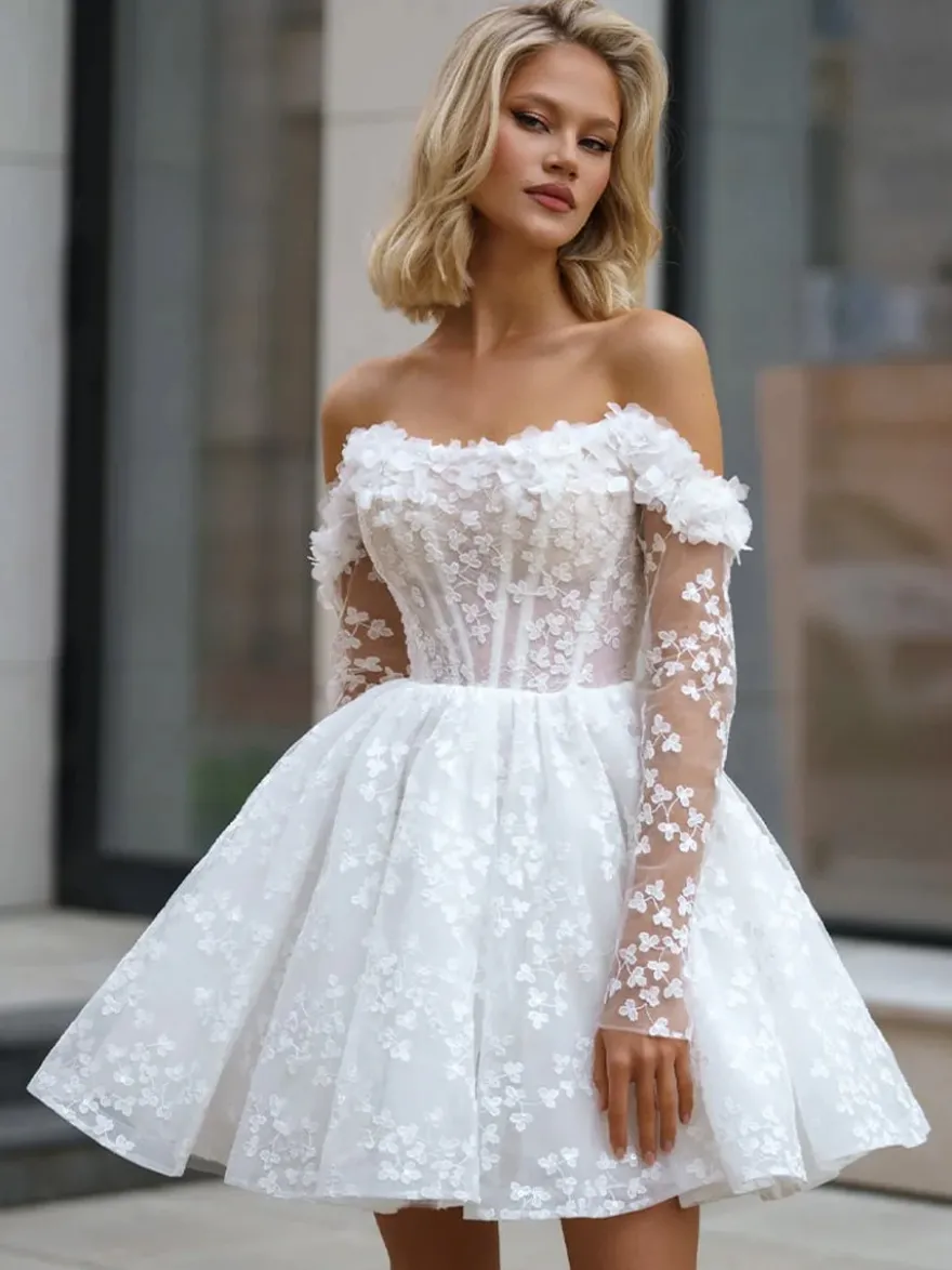 Robe de mariée courte col bateau manches 3/4 coupe trapèze