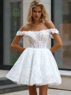 Robe de mariée courte col bateau manches 3/4 coupe trapèze