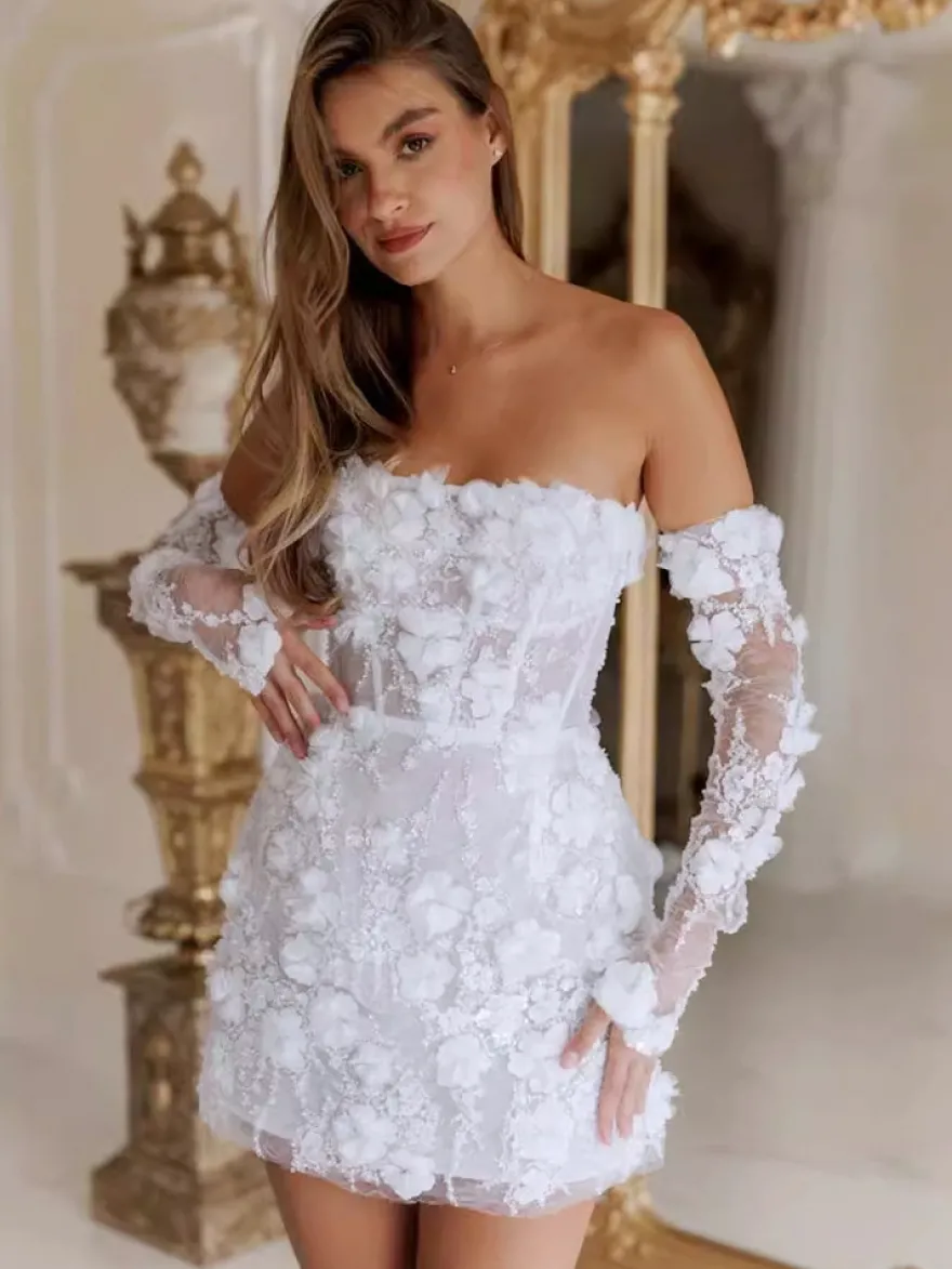 Robe de mariée courte mini bustier manches 3/4 dentelle fleurie