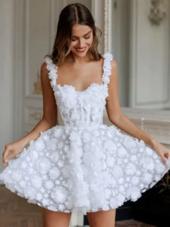 Robe de mariée courte mini robe de mariée courte sans manches à col en cœur