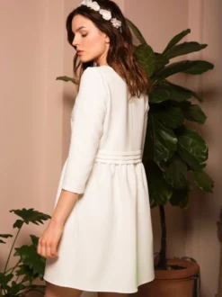 Robe de mariée courte robe de mariage civil col rond3/4 manches zip sur dos