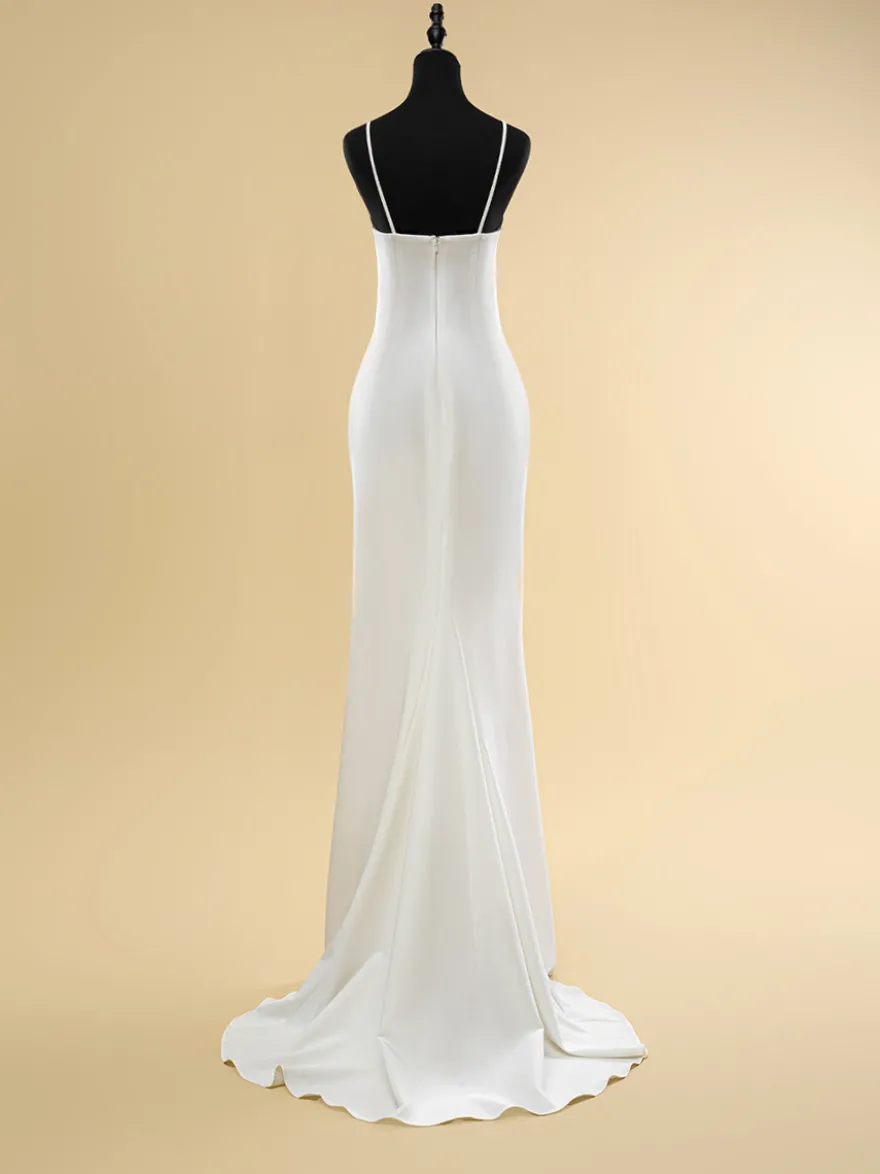 Robe de mariée à décolleté sans manches taille naturelle plissée avec traîne robe de mariée sirène