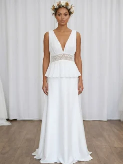 Robe de mariée deux pièces en dentelle col en V traîne boutons fonctionnels sans manches longue