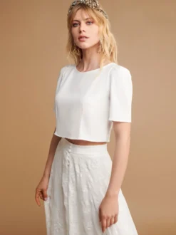 Robe de mariée deux pièces Top en crêpe jupe en mousseline boutonnée sur dos