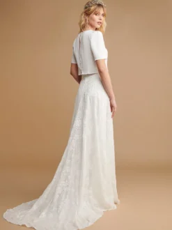 Robe de mariée deux pièces Top en crêpe jupe en mousseline boutonnée sur dos