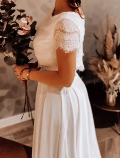 Robe de mariée 2 Pièces en dentelle Ivoire manches courtes Robes de mariée