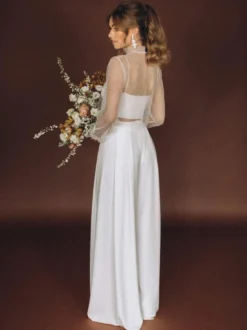 Robe de mariée 3 pièces pour la mariée en dentelle et mousseline col illusion fermeture éclair manches longues longueur au sol