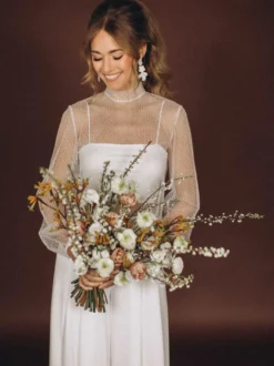 Robe de mariée 3 pièces pour la mariée en dentelle et mousseline col illusion fermeture éclair manches longues longueur au sol