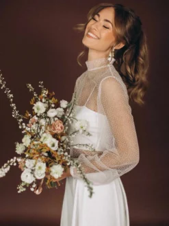 Robe de mariée 3 pièces pour la mariée en dentelle et mousseline col illusion fermeture éclair manches longues longueur au sol