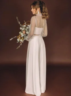 Robe de mariée 3 pièces pour la mariée en dentelle et mousseline col illusion fermeture éclair manches longues longueur au sol
