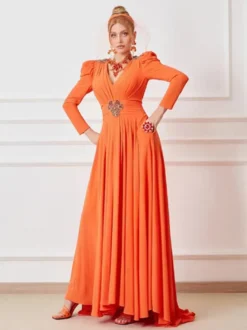 Robe de mariée pour mère de la mariée col en V manches longues robe de bal plissée avec traîne robes d'invitées de mariage