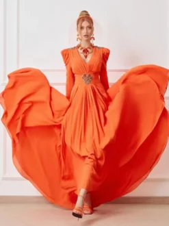 Robe de mariée pour mère de la mariée col en V manches longues robe de bal plissée avec traîne robes d'invitées de mariage