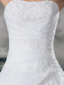 Robe de mariée princesse bustier à traîne robe de mariage