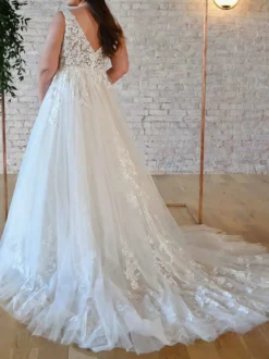 Robe de mariée robe de mariage grande taille col V à traîne en dentelle