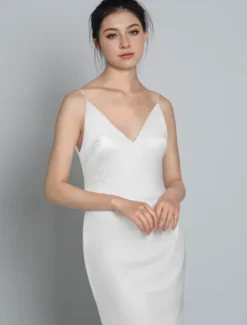 Robe de mariée simple blanche en satin col V décolleté longueur au sol Robe de mariage
