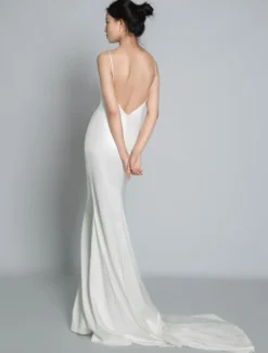 Robe de mariée simple blanche en satin col V décolleté longueur au sol Robe de mariage