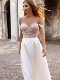 Robe de mariée simple blanche en tissu satiné découpé hors de l'épaule longueur au sol robes de mariage
