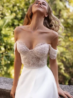 Robe de mariée simple blanche en tissu satiné découpé hors de l'épaule longueur au sol robes de mariage