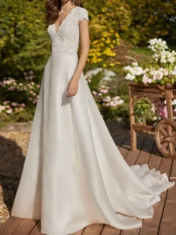Robe de mariée simple en dentelle col en V manches courtes en dentelle robes de mariée A-ligne personnalisation gratuite