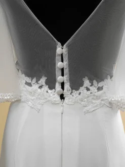 Robe de mariée simple en dentelle avec décolleté illusion et manches courtes robe de bal en dentelle 40 cm