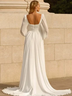 Robe de mariée simple en mousseline de soie col en cœur manches longues robes de mariée trapèze plissées