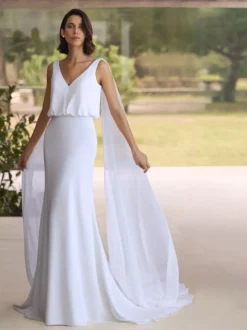 Robe de mariée simple en mousseline col en V sans manches plissée style sirène