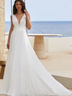 Robe de mariée simple en mousseline de soie col en V sans manches plissée ligne a robes de mariée