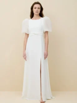 Robe de mariée simple en satin col bijou manches courtes ceinture coupe trapèze
