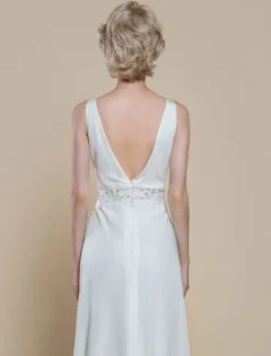 Robe de mariée simple en tissu satiné col en V sans manches en dentelle robe de bal 30 cm