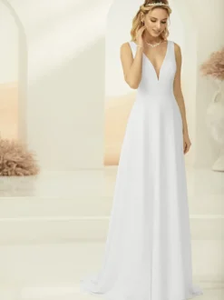 Robe de mariée simple en tissu satiné col en V sans manches à petite traîne