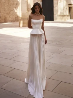 Robe de Mariée Simple Ivoire sans manches Cou original Tissu de satin Robes de mariée