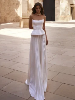 Robe de Mariée Simple Ivoire sans manches Cou original Tissu de satin Robes de mariée