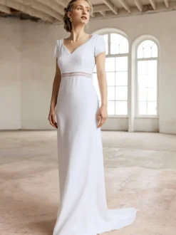 Robe de mariée simple robe de bal col en V manches courtes découpes de 30 cm