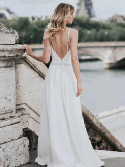 Robe de mariée simple robe de bal col en V sans manches dentelle 20 cm