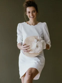 Robe de mariée simple robe de mariée courte col rond dos en V manche 3/4 robe mariage civil