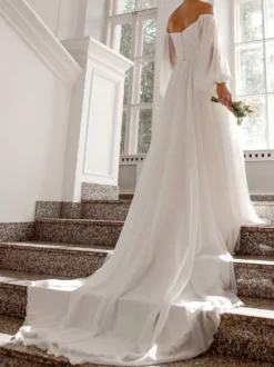 Robe de mariée simple robe de mariage col en coeur manche longue à traîne