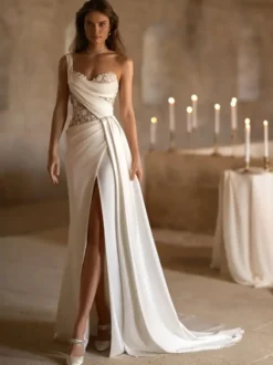 Robe de mariée simple sirène asymétrique sans manches en dentelle